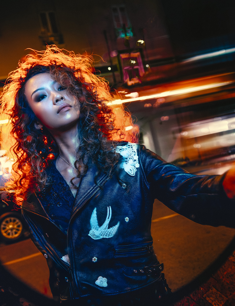 ca-si-suboi-ao-khoac-da-coach-2