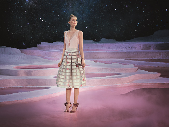 chan-vay-hoa-ted-baker-2-1