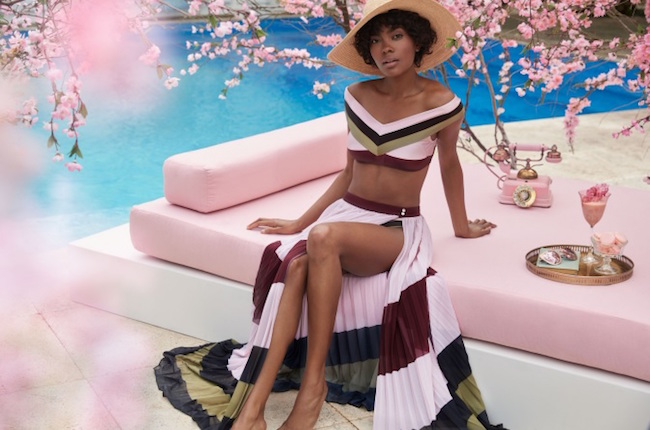 chan-vay-xep-pli-ted-baker-4-1