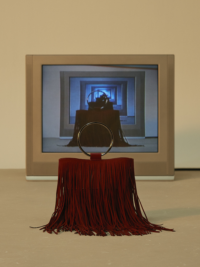 tui-xach-charles-and-keith-11-1