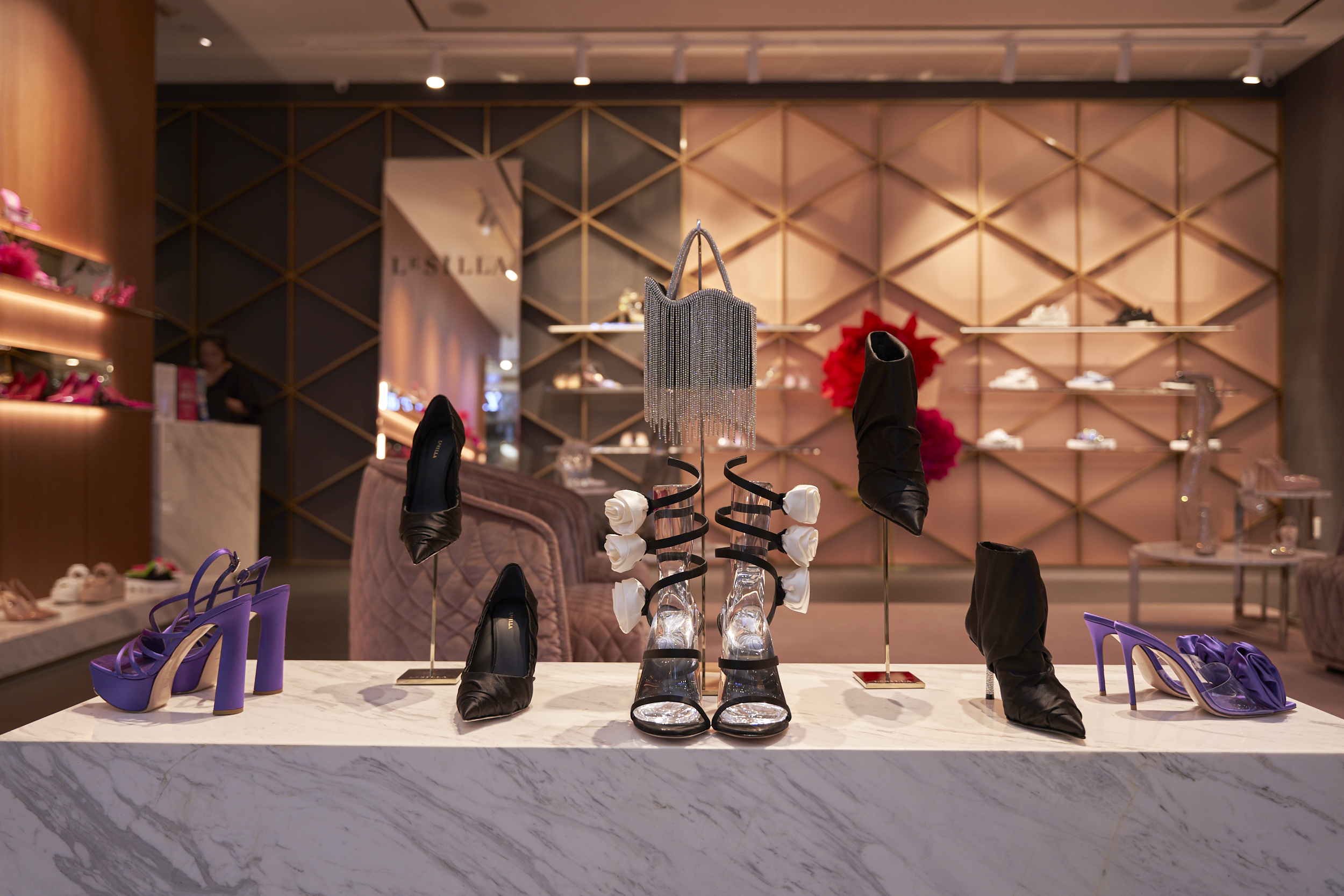 Maison RMI Chiêu Đãi Tín Đồ Thời Trang Với Đại Tiệc End Of Season Sale Lớn Nhất Mùa Hè 2023