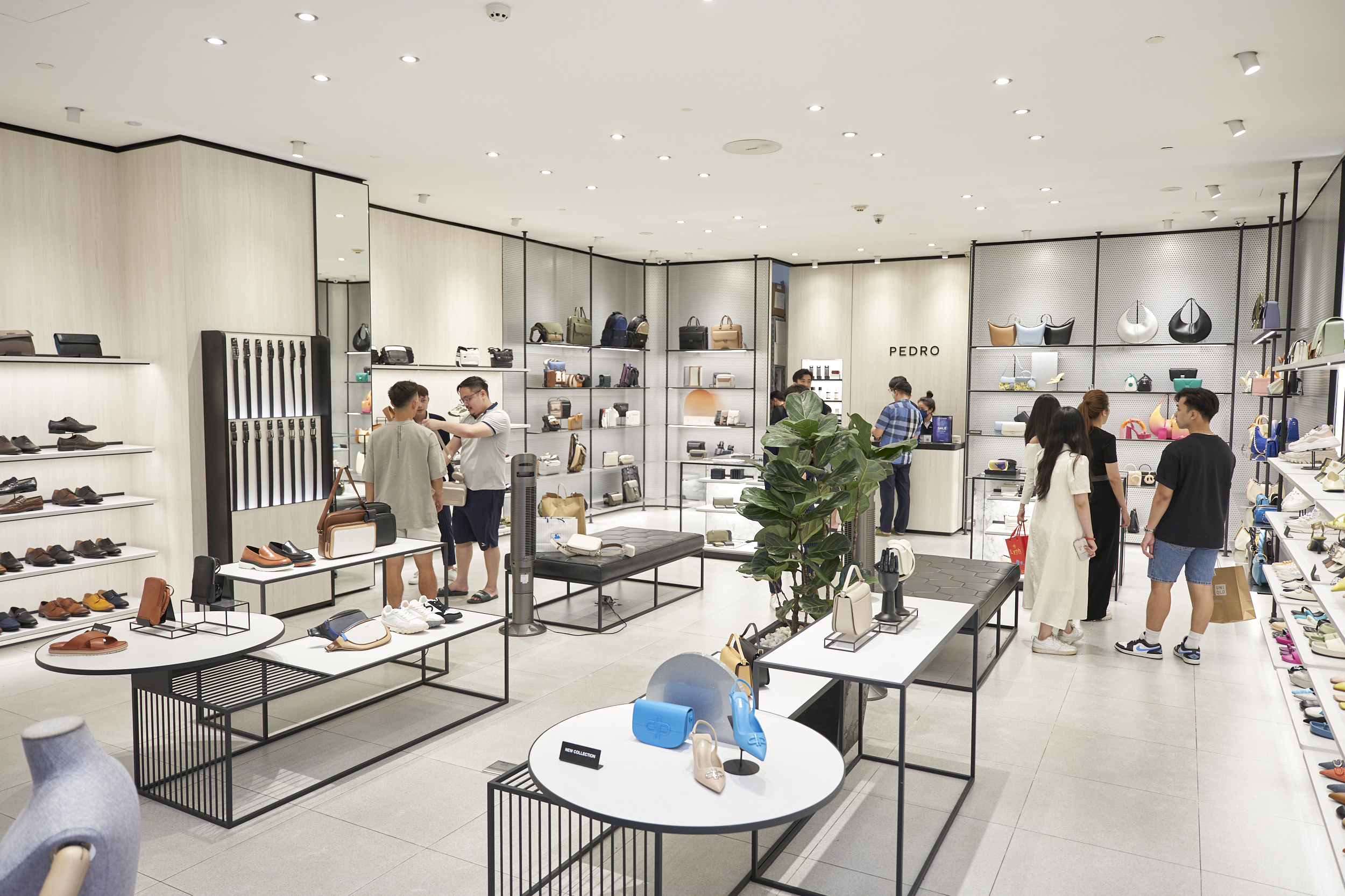 Maison RMI Chiêu Đãi Tín Đồ Thời Trang Với Đại Tiệc End Of Season Sale Lớn Nhất Mùa Hè 2023